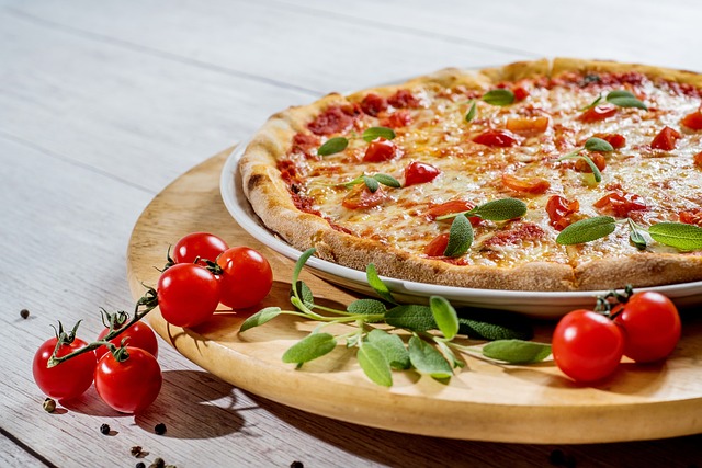 pizza-3010062_640 Image by zuzana gazdikova from Pixabay